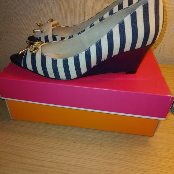 Kate Spade Melinda Nvy/wht stripe gold met.bow canvas sz9.5 - Picture 4 of 7